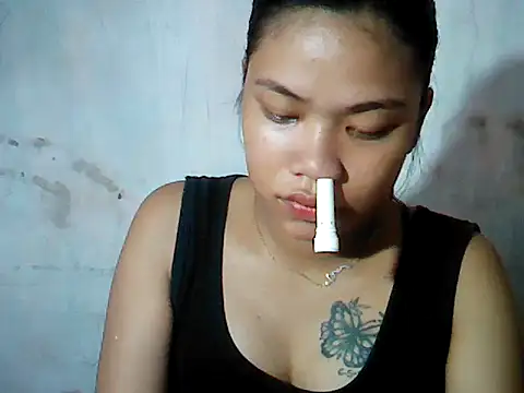 Snapshot of MorenaLovelyPinay24 chatting on 11.19.25 MorenaLovelyPinay24 online show from 11.19.25