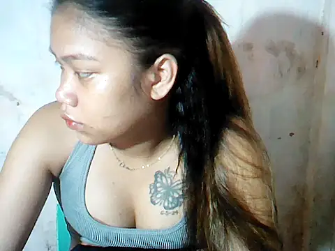 Snapshot of MorenaLovelyPinay24 chatting on 11.23.25 MorenaLovelyPinay24 online show from 11.23.25