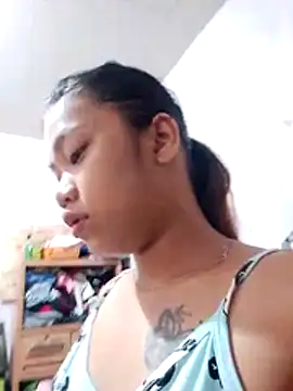 Snapshot of MorenaLovelyPinay24 chatting on 12.04.25 MorenaLovelyPinay24 online show from 12.04.25