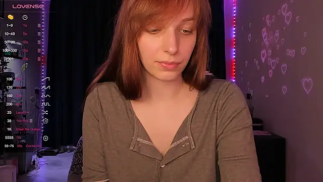 Snapshot of elilybby chatting on 02.12.26 elilybby online show from 02.12.26