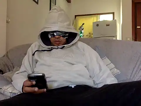 CaiBull online show from 12.20.25