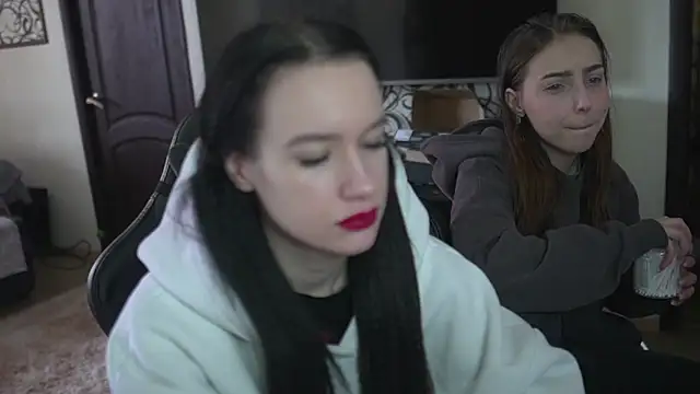 Snapshot of lis_silver chatting on 02.06.26 lis silver online show from 02.06.26