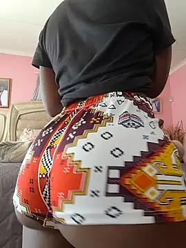 RoyaltyClit online show from 10.27.25