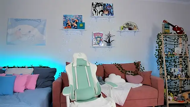 Zoe Vee online show from 07.20.26