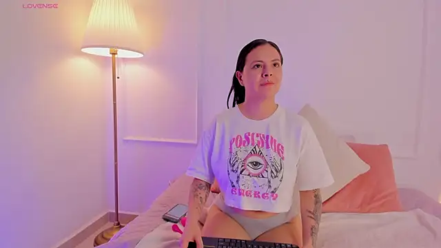 angelica cross  online show from 10.28.25