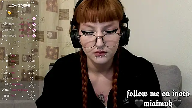 mia  yui online show from 10.24.25