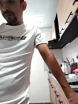 Snapshot of stivenlujan69 chatting on 02.15.26 stivenlujan69 online show from 02.15.26