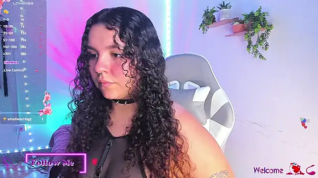 Snapshot of meggan_millerr chatting on 11.26.25 meggan millerr online show from 11.26.25