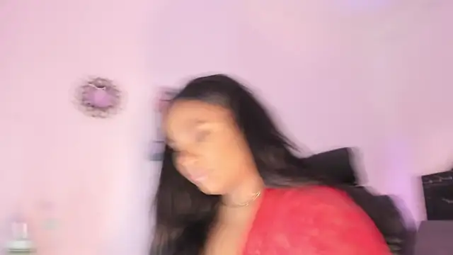 Snapshot of Elsie_morris12 chatting on 10.03.25 Elsie morris12 online show from 10.03.25