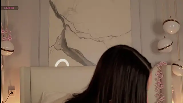 AdoraCortes online show from 11.19.25