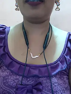 Snapshot of Sonalihot_ chatting on 09.18.25 Sonalihot online show from 09.18.25