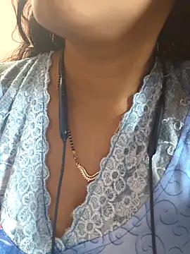 Snapshot of Sonalihot_ chatting on 09.21.25 Sonalihot online show from 09.21.25