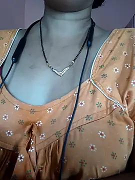 Snapshot of Sonalihot_ chatting on 09.23.25 Sonalihot online show from 09.23.25