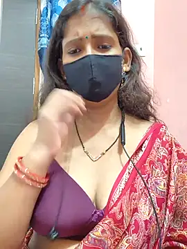 Snapshot of Sonalihot_ chatting on 10.03.25 Sonalihot online show from 10.03.25