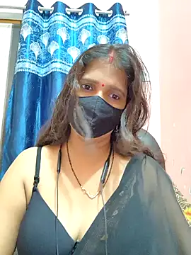 Snapshot of Sonalihot_ chatting on 10.06.25 Sonalihot online show from 10.06.25