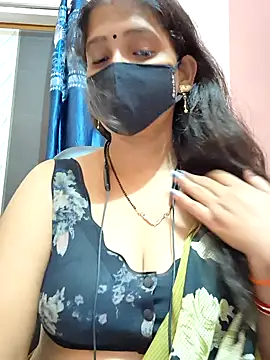 Snapshot of Sonalihot_ chatting on 10.06.25 Sonalihot online show from 10.06.25