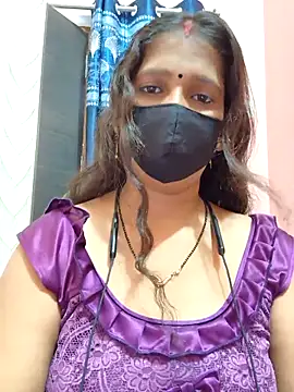 Snapshot of Sonalihot_ chatting on 10.07.25 Sonalihot online show from 10.07.25