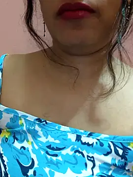 Snapshot of Sonalihot_ chatting on 10.14.25 Sonalihot online show from 10.14.25