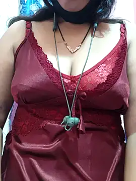 Snapshot of Sonalihot_ chatting on 11.24.25 Sonalihot online show from 11.24.25