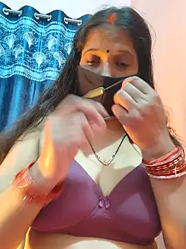 Snapshot of Sonalihot_ chatting on 11.27.25 Sonalihot online show from 11.27.25