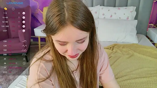 Moon  Bunny online show from 03.07.26