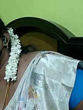Snapshot of Tamil_Mithra chatting on 07.30.26 Tamil Mithra online show from 07.30.26