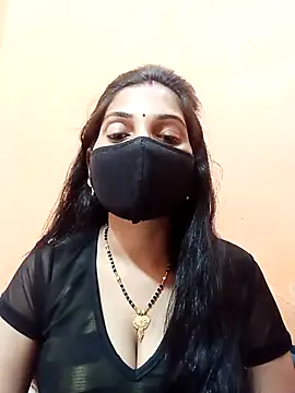 Snapshot of Payal-001 chatting on 10.14.25 Payal-001 online show from 10.14.25