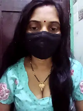 Snapshot of Payal-001 chatting on 10.28.25 Payal-001 online show from 10.28.25