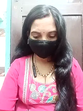 Snapshot of Payal-001 chatting on 11.12.25 Payal-001 online show from 11.12.25