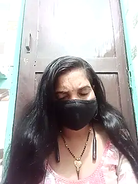 Snapshot of Payal-001 chatting on 11.17.25 Payal-001 online show from 11.17.25