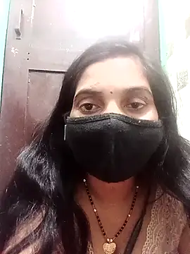 Snapshot of Payal-001 chatting on 11.20.25 Payal-001 online show from 11.20.25