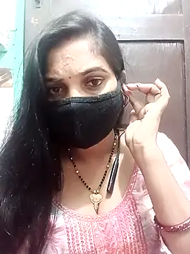 Snapshot of Payal-001 chatting on 11.25.25 Payal-001 online show from 11.25.25