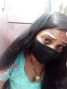 Snapshot of Payal-001 chatting on 11.26.25 Payal-001 online show from 11.26.25