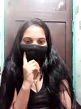 Snapshot of Payal-001 chatting on 11.26.25 Payal-001 online show from 11.26.25