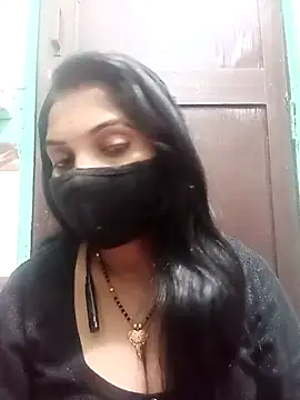 Snapshot of Payal-001 chatting on 11.28.25 Payal-001 online show from 11.28.25