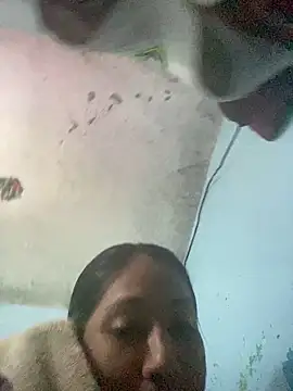 Snapshot of RandalHot chatting on 10.25.25 RandalHot online show from 10.25.25