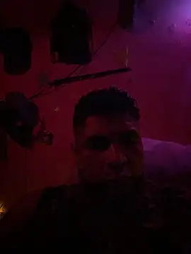 Snapshot of RandalHot chatting on 10.26.25 RandalHot online show from 10.26.25