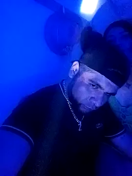 Snapshot of RandalHot chatting on 11.26.25 RandalHot online show from 11.26.25