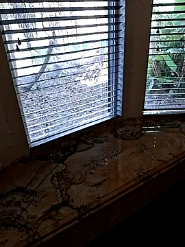 Snapshot of guy_manley chatting on 10.28.25 guy manley online show from 10.28.25