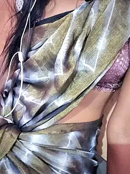 Snapshot of dream_Naughty_girl chatting on 10.31.25 dream Naughty girl online show from 10.31.25