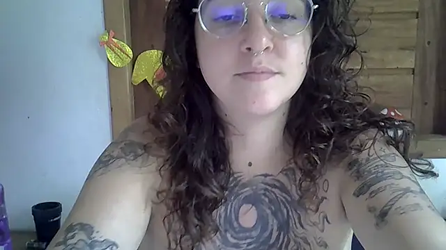 Snapshot of Blue_Liz chatting on 04.03.26 Blue Liz online show from 04.03.26