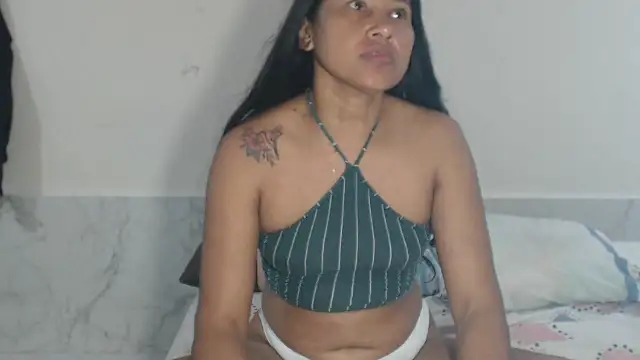 Snapshot of PERLA_BLACK_ chatting on 01.07.26 PERLA BLACK online show from 01.07.26