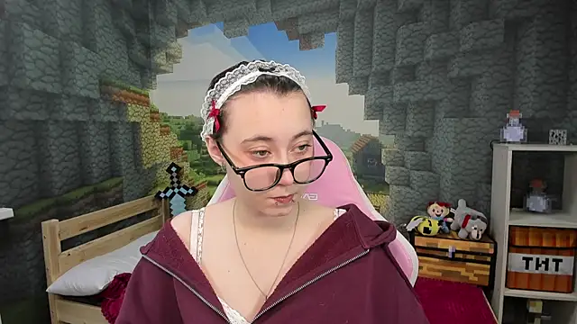 Snapshot of ClaraParks chatting on 01.08.26 ClaraParks online show from 01.08.26