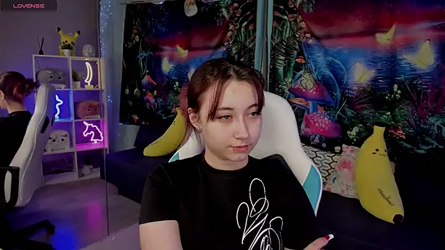 Snapshot of ClaraParks chatting on 03.12.26 ClaraParks online show from 03.12.26