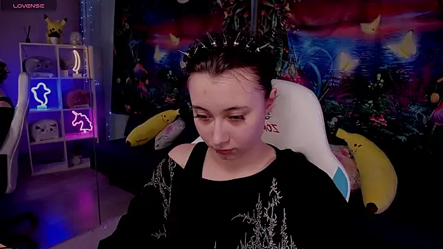 Snapshot of ClaraParks chatting on 03.13.26 ClaraParks online show from 03.13.26