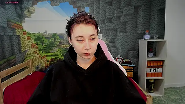 ClaraParks online show from 04.21.26