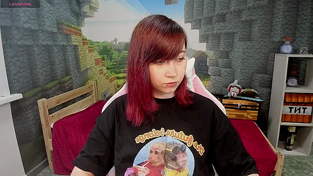 ClaraParks online show from 04.25.26