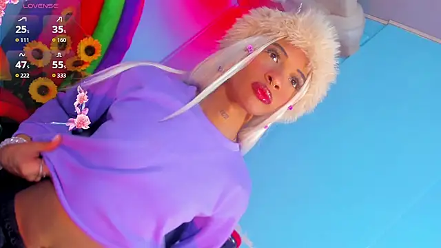 Dahlia Moss online show from 10.03.25