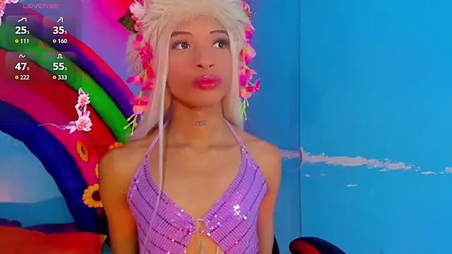 Dahlia Moss online show from 10.04.25