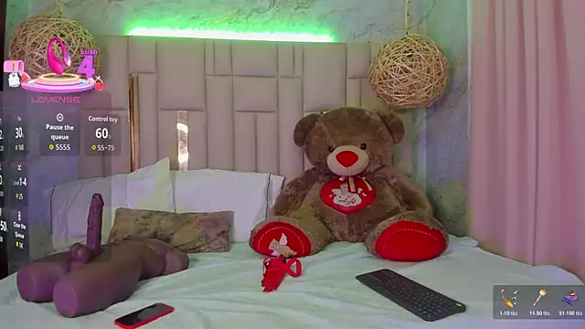 NikkyyRed online show from 11.20.25